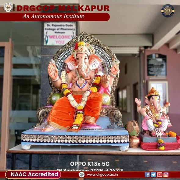 पर्यावरणपूरक गणेशोत्सव: डॉ. राजेंद्र गोडे कॉलेज ऑफ फार्मसी, मलकापूरचा हरित समाजासाठी नवा आदर्श
